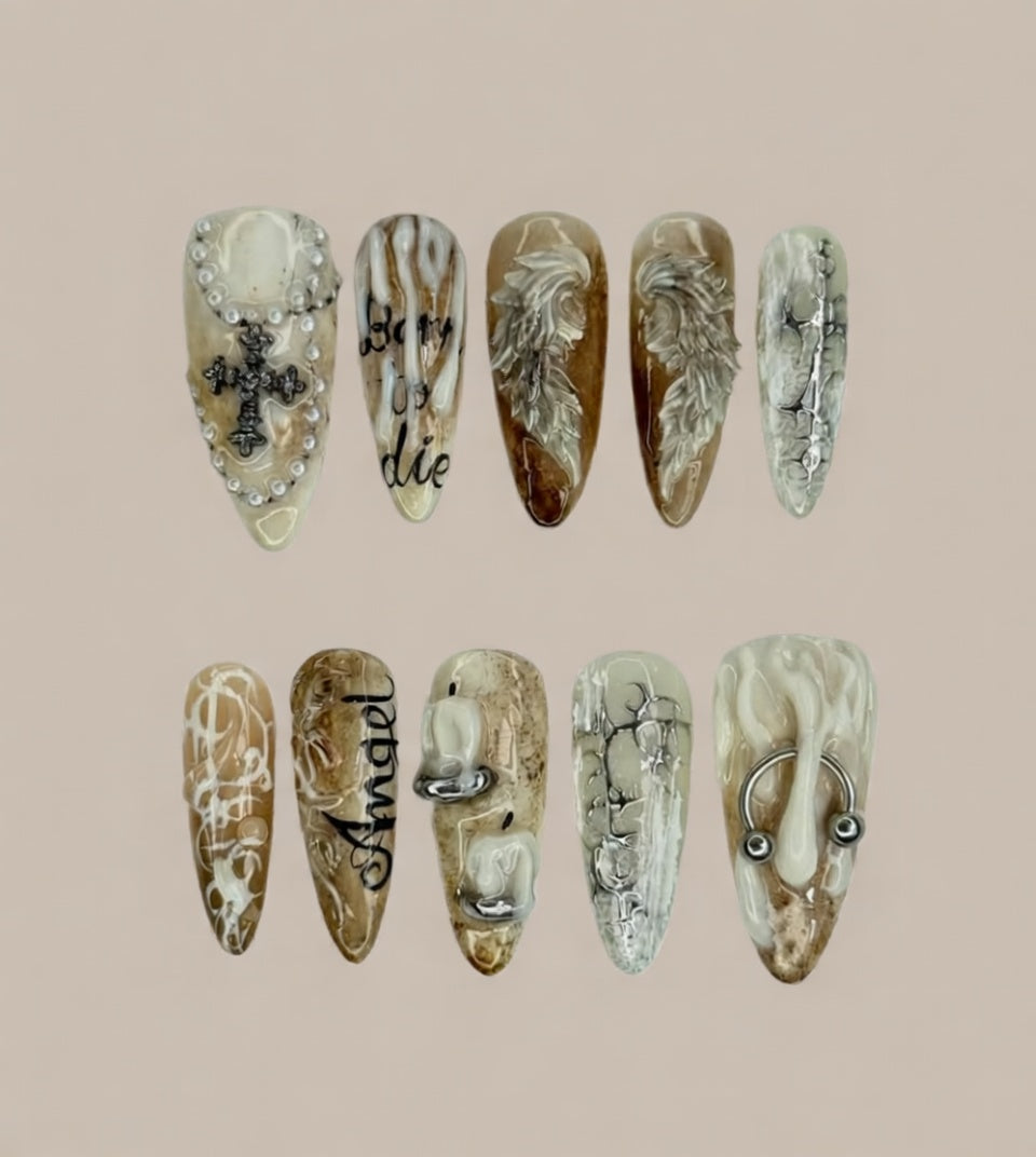 gothic- press-on-nails
